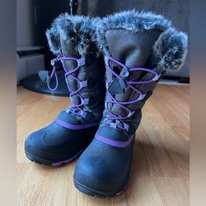 Kamik Girls size 12 winter boots